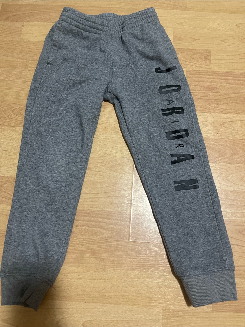 Jordan Kids' Gray Fleece Joggersu with Side Logo